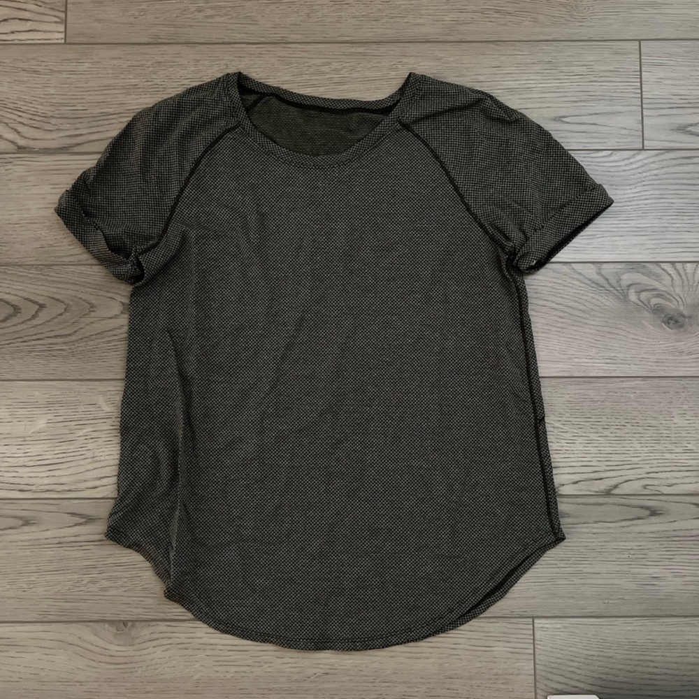 Lululemon top